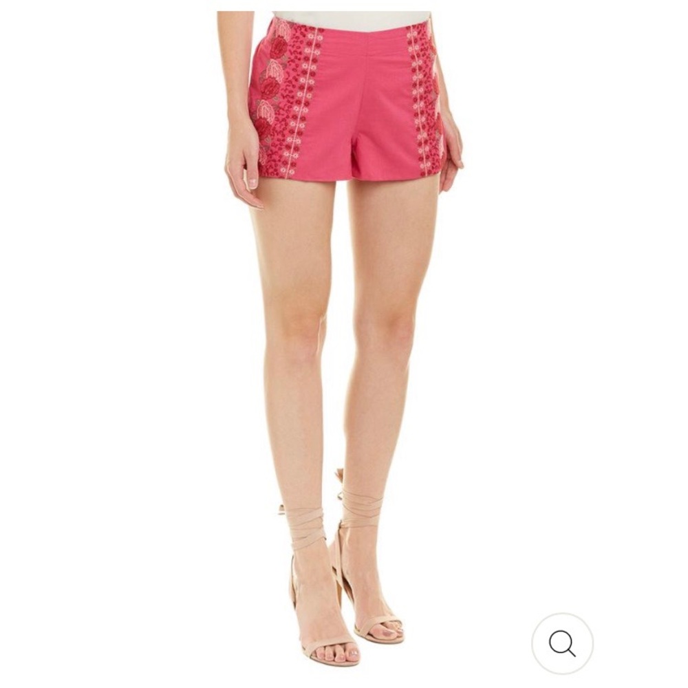 Isa & Ella pink floral embroidered shorts size XL